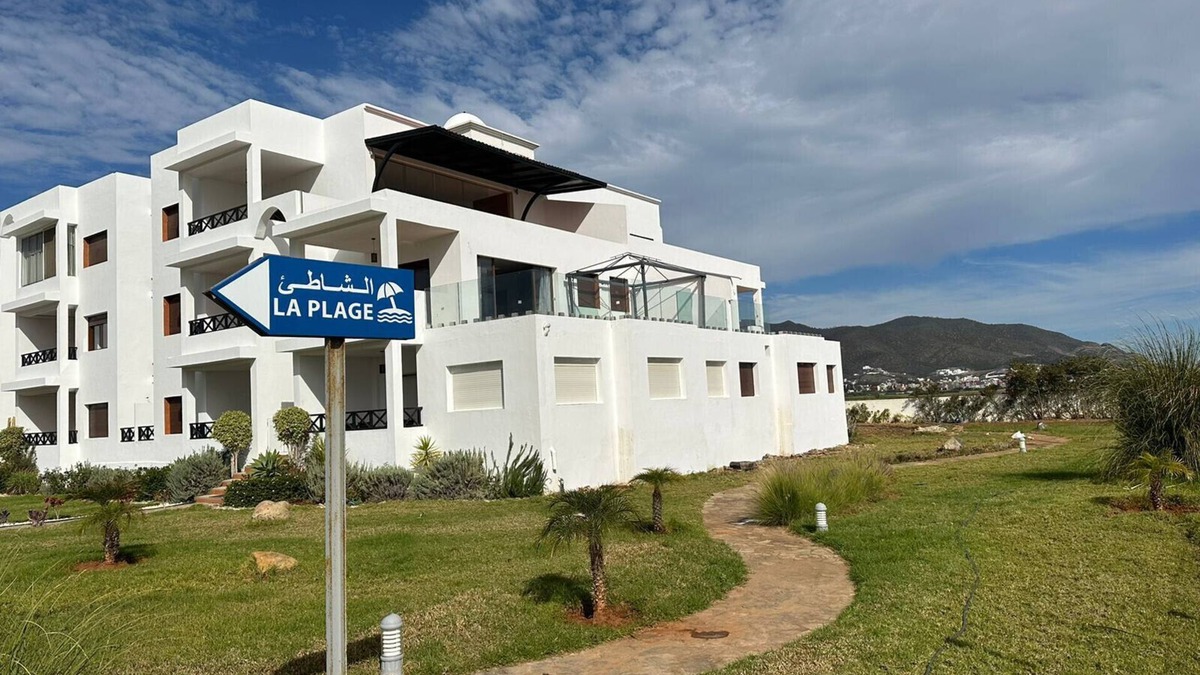 Bni Bouzra Apartment | Green Coastline Chamaala - 122