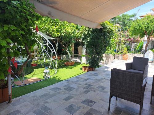 Elliniko-Argyroupoli Apartment | Green Dome Escape
