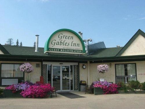 Whitecourt Hotel | Green Gables Inn