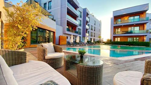 Cinarcik Hotel | Green Hills Suites