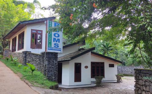 Udunuwara Apartment | Green Holiday Inn