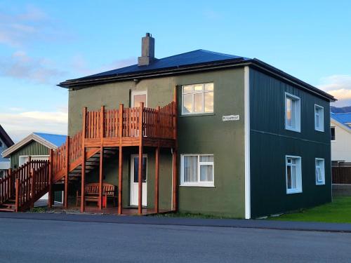 Grundarfjordur Apartment | Green House Apartments