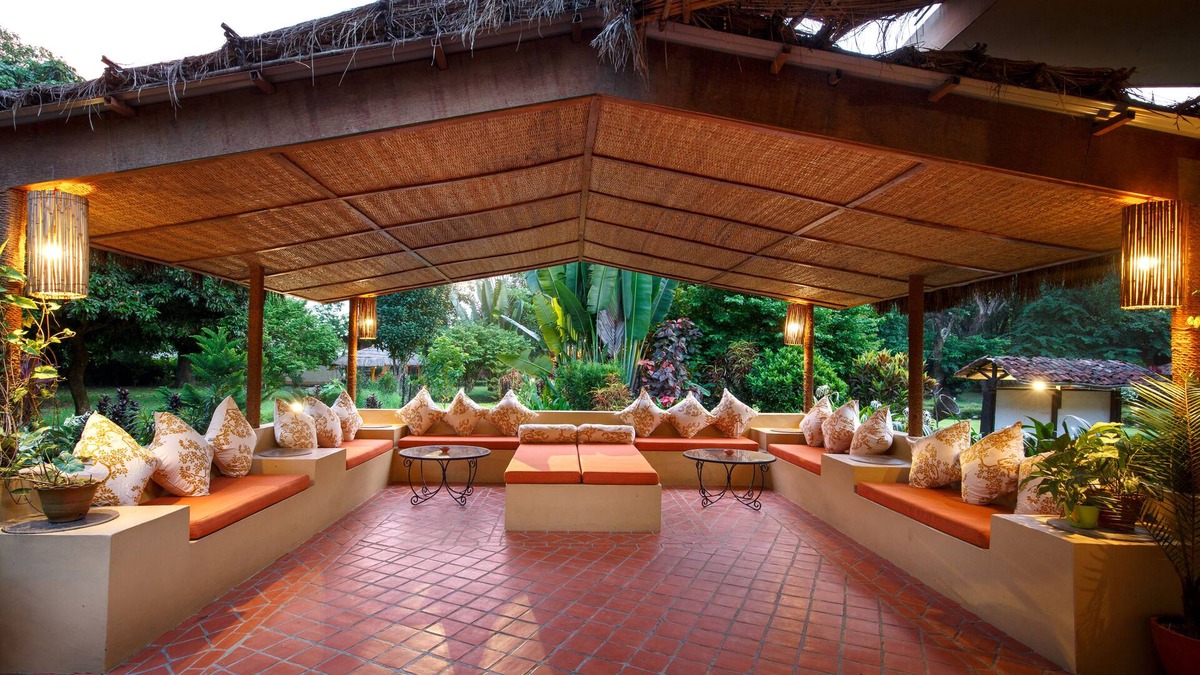 Sauraha Hotel | GREEN MANSIONS JUNGLE RESORT