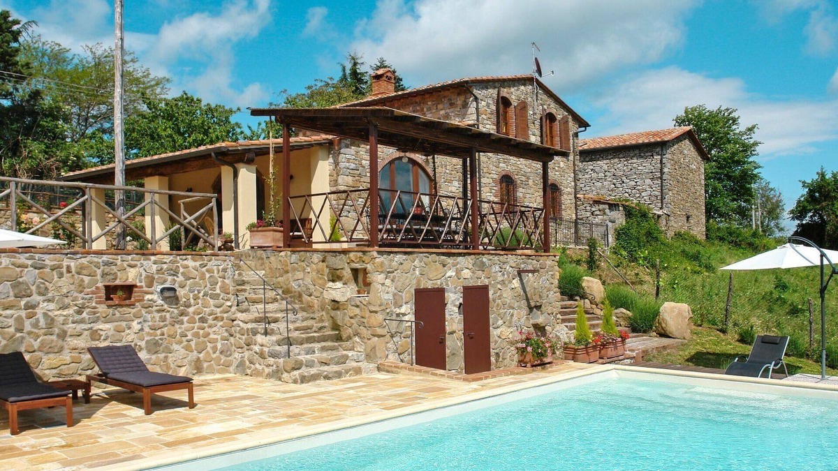 Montieri Villa | Green oasis of peace! Tuscan country house 10 pers. nPanoramic view pool