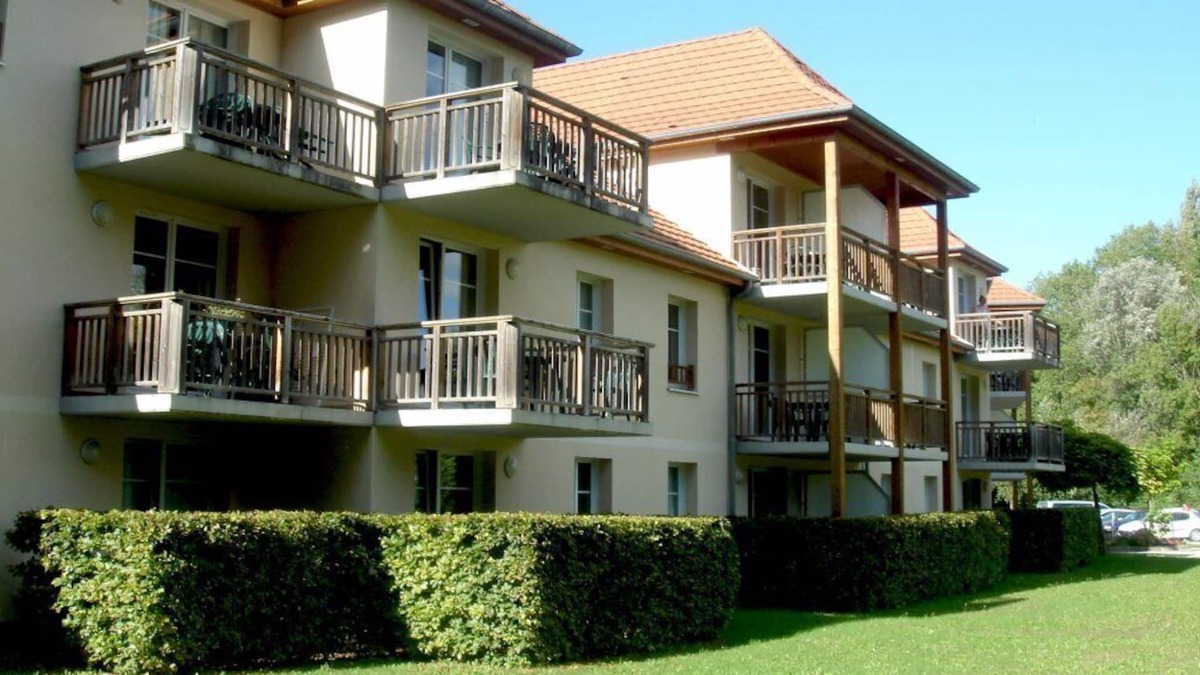 Levernois Apartment | Green One, apartment on the Levernois golf course