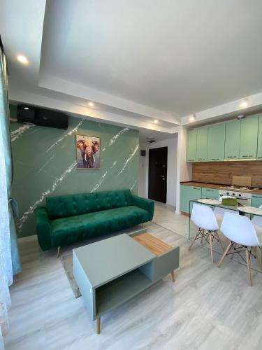 Stefanestii de Jos Apartment | Green Place Cosmopolis