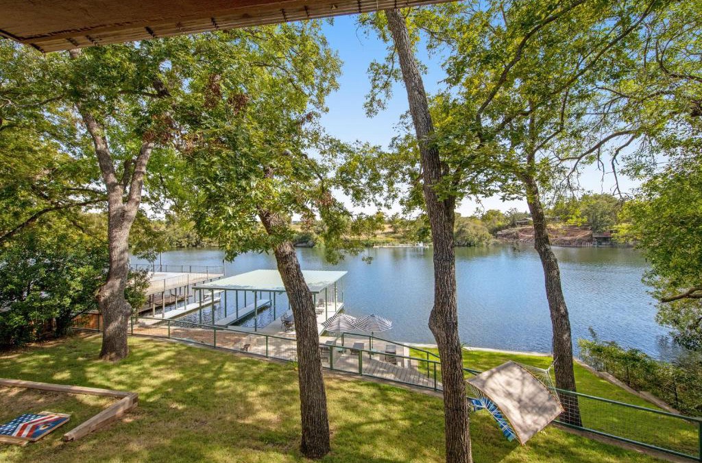 Buchanan Dam House | Green River Lodge - Lake LBJ