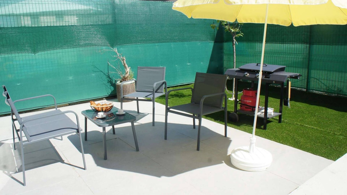 Longvic House | GREEN'SPA - SPA - GARDEN - PRIVATE PARKING
