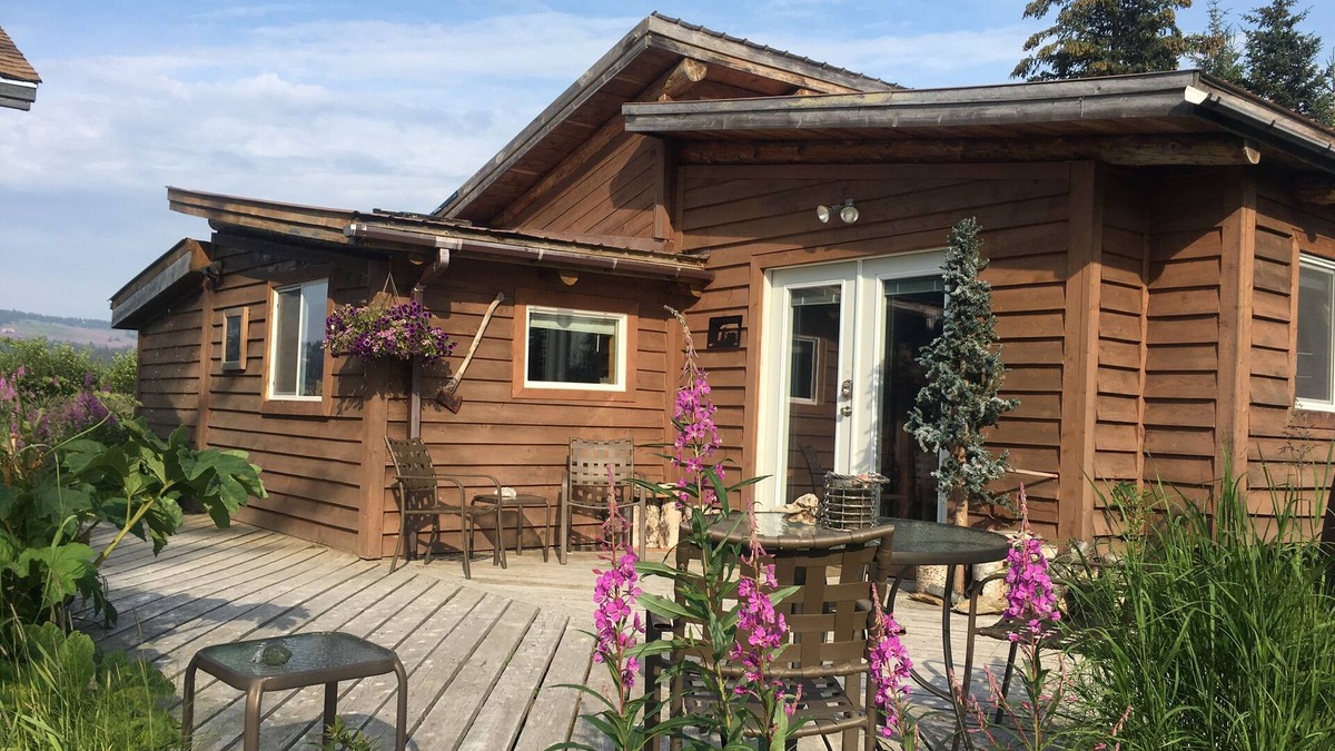 Homer Cabin | Green Timbers Lodging/Redwood Cabin