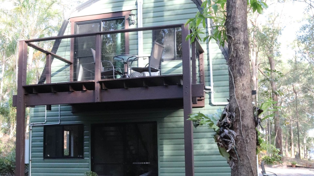 Landsborough Ski Chalet | Green Trees, Secluded, self contained chalet.