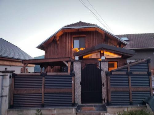 Habere-Lullin House | Green Valley
