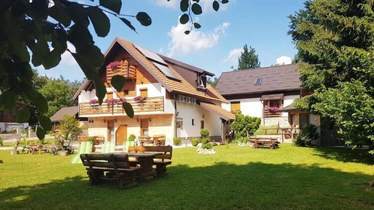 Jezerce Apartment | Green Valley Guesthouse in Plitvicka Jezera