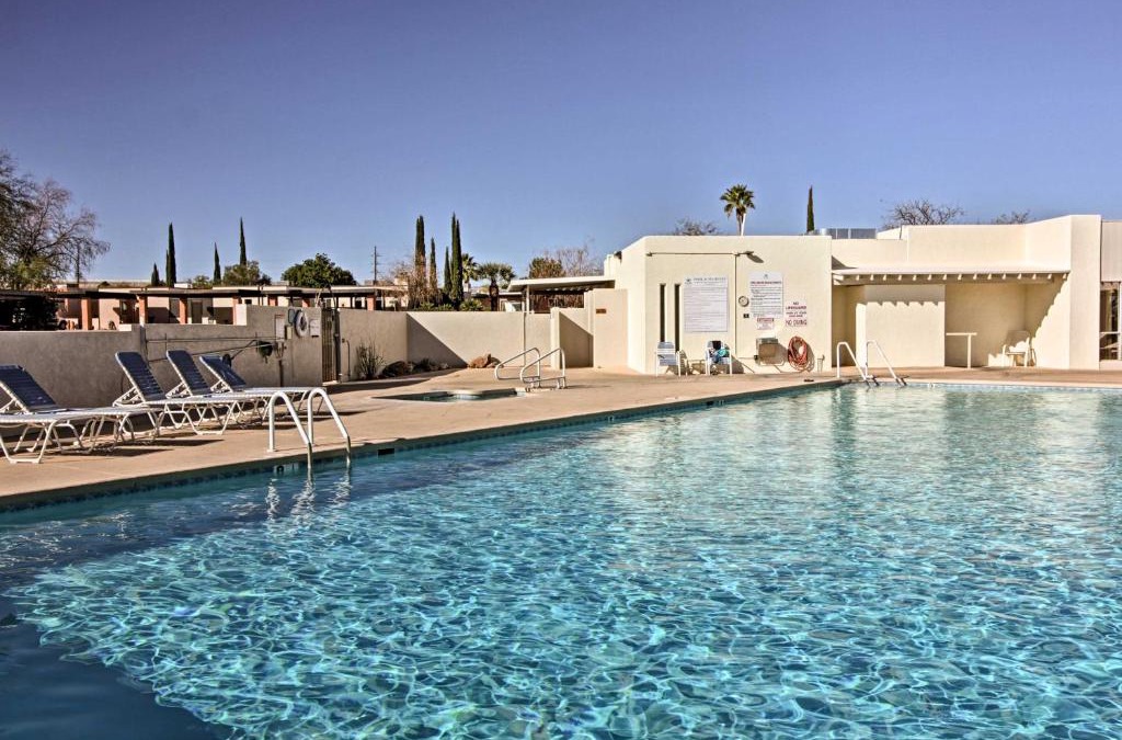 Casa Paloma I House | Green Valley Townhome with Patio and Resort Amenities