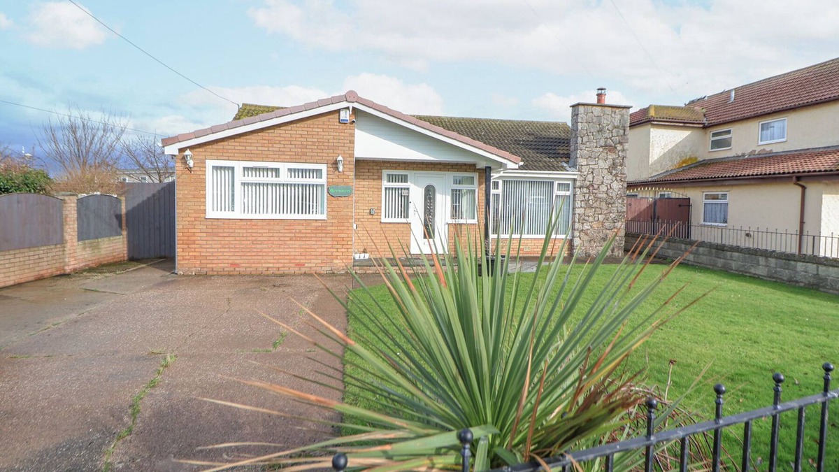 Towyn Cottage | GREENACRES, pet friendly, character holiday cottage in Towyn