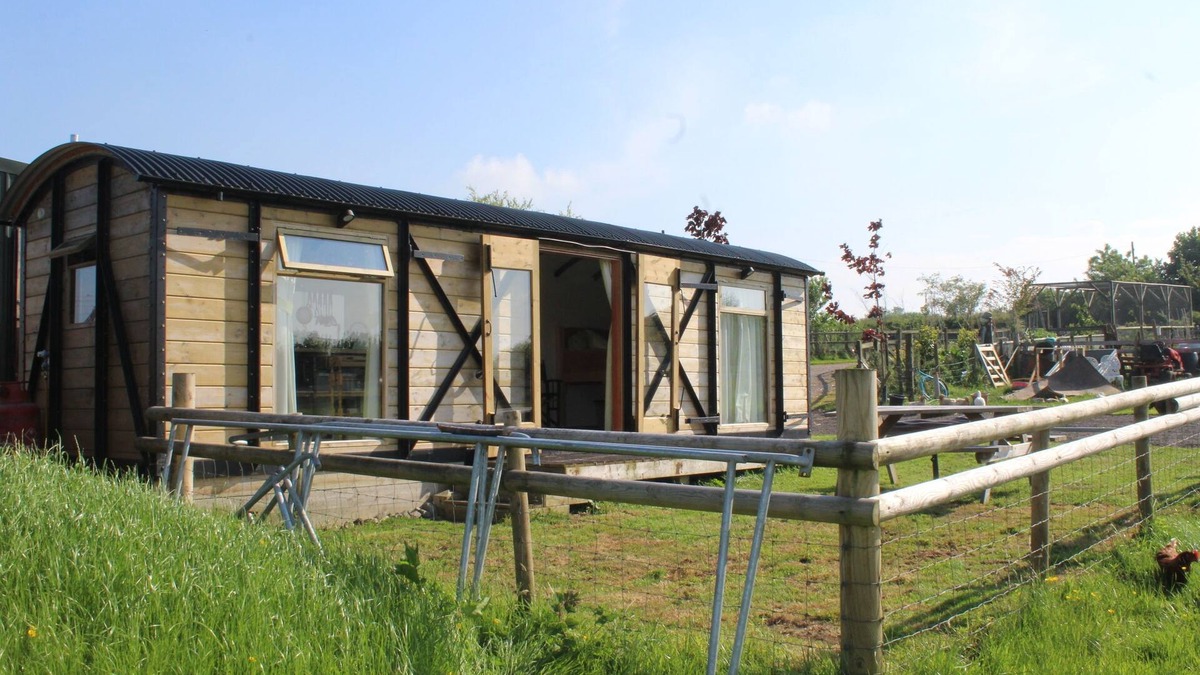 Bridport House | Greenacres Self Catering Railway Wagon-Glamping
