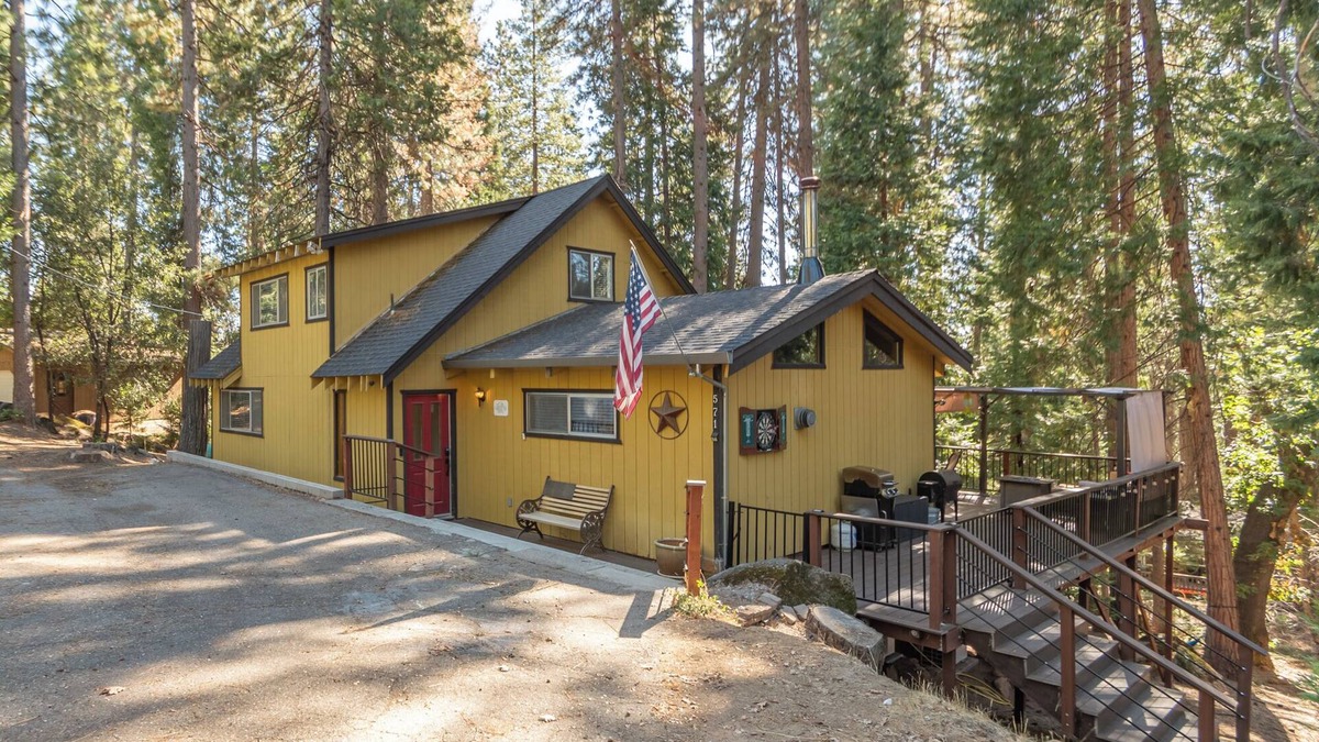 Avery Cabin | Greene Gables- Cozy Mountain Retreat