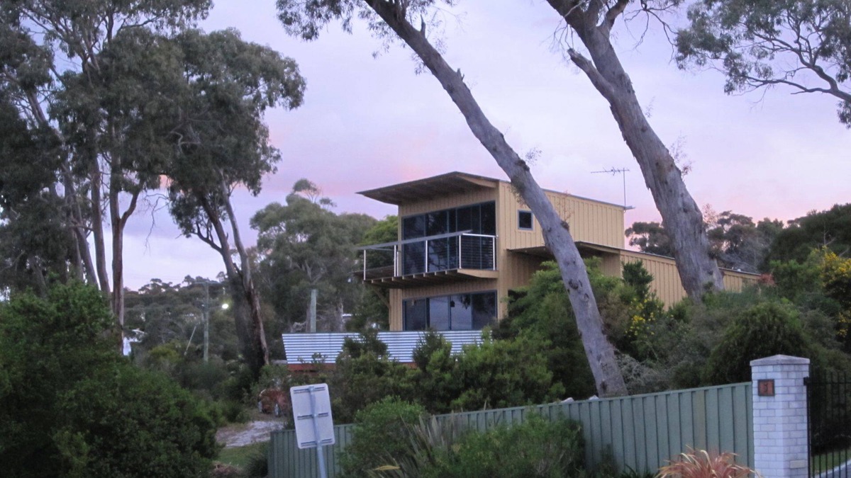 Greens Beach House | Greens Point Penzance Beach