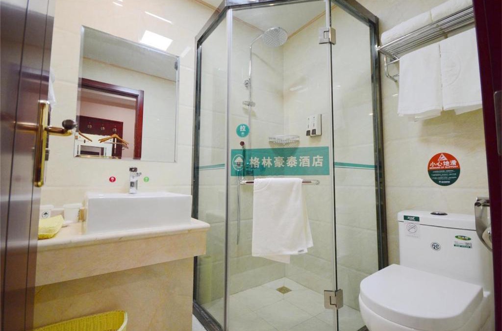 Chizhou Hotel | GreenTree Inn Chizhou Dongzhi DistrictLiShan Xiushui Express Hotel