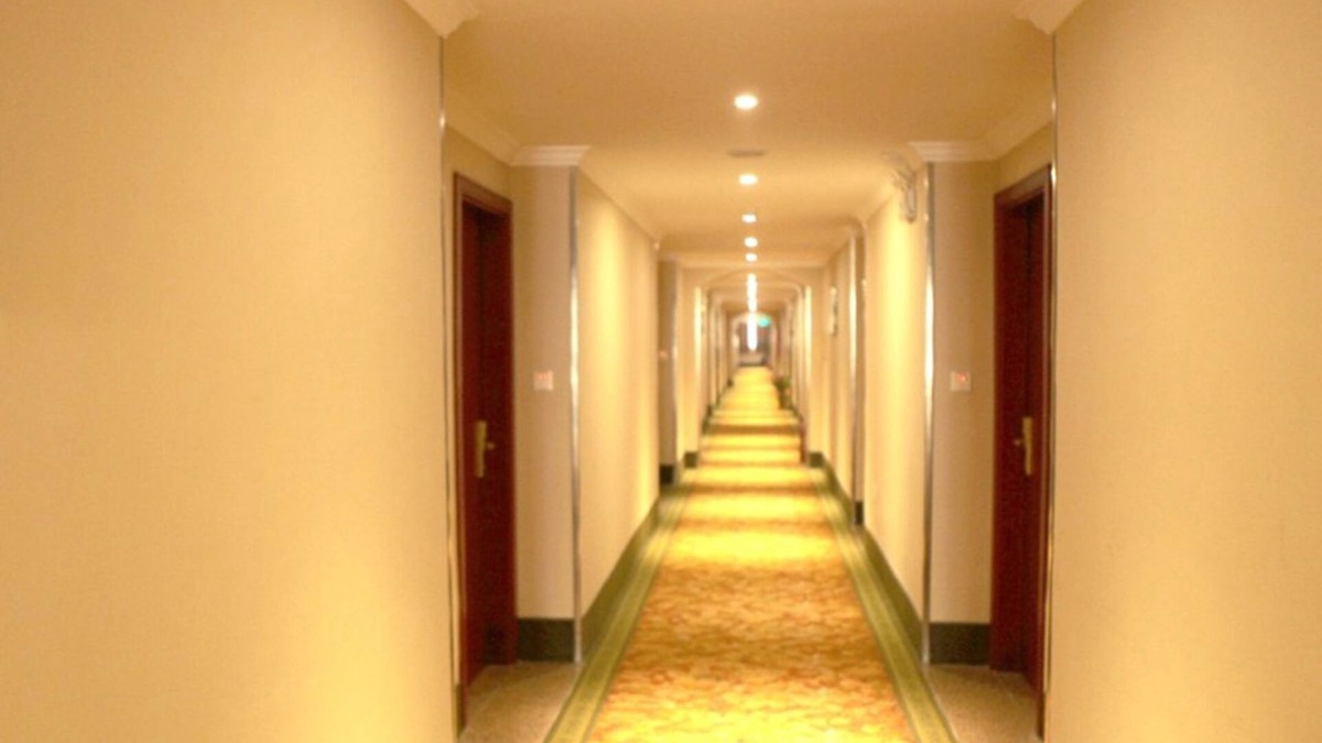 Runzhou Qu Hotel | GreenTree Inn Zhenjiang Gaotie Wanda Square Express Hotel