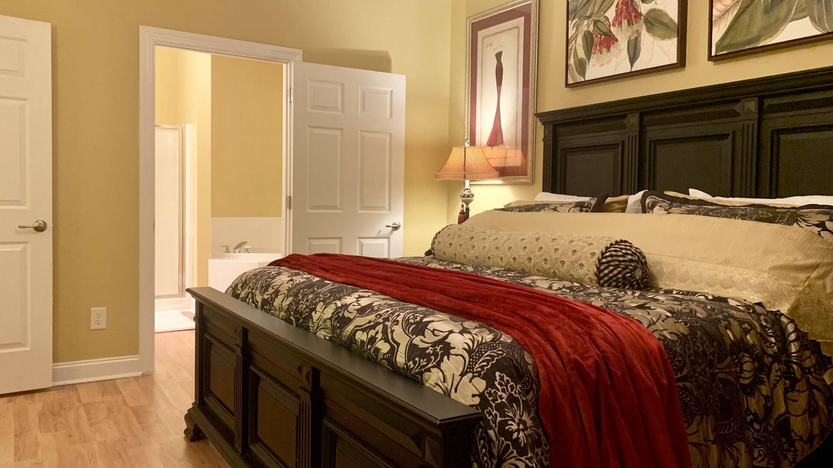 Greenville Condo | Greenville luxury Condo - Sleep 4