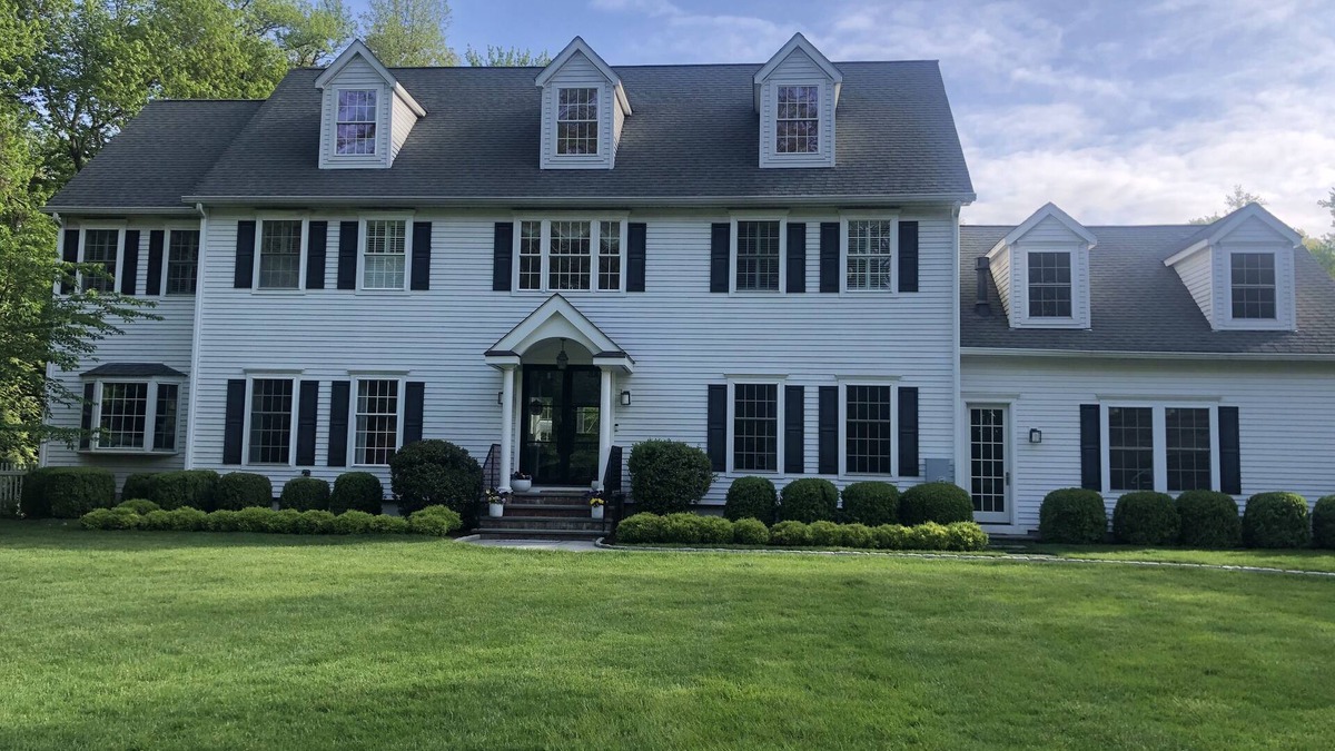 Cos Cob House | Greenwich Home with Pool - pool open mid-April-mid October
