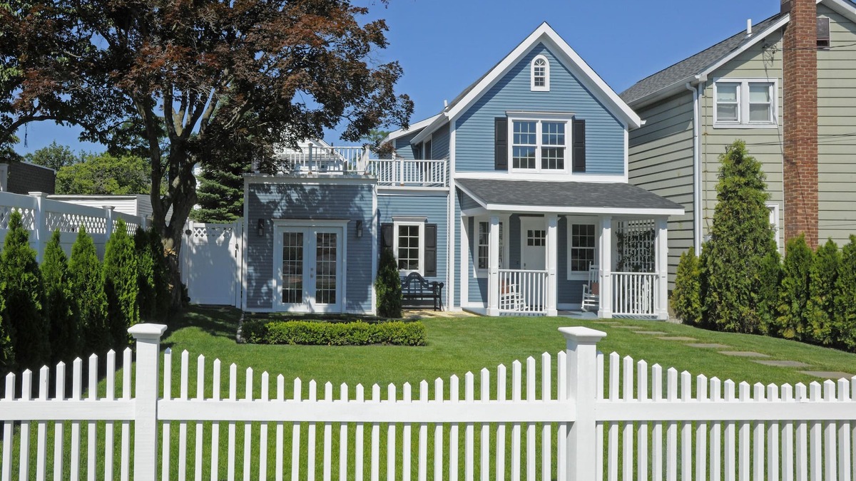 Greenwich House | Greenwich/Hotel Alternative/Great Location/Sleeps 6