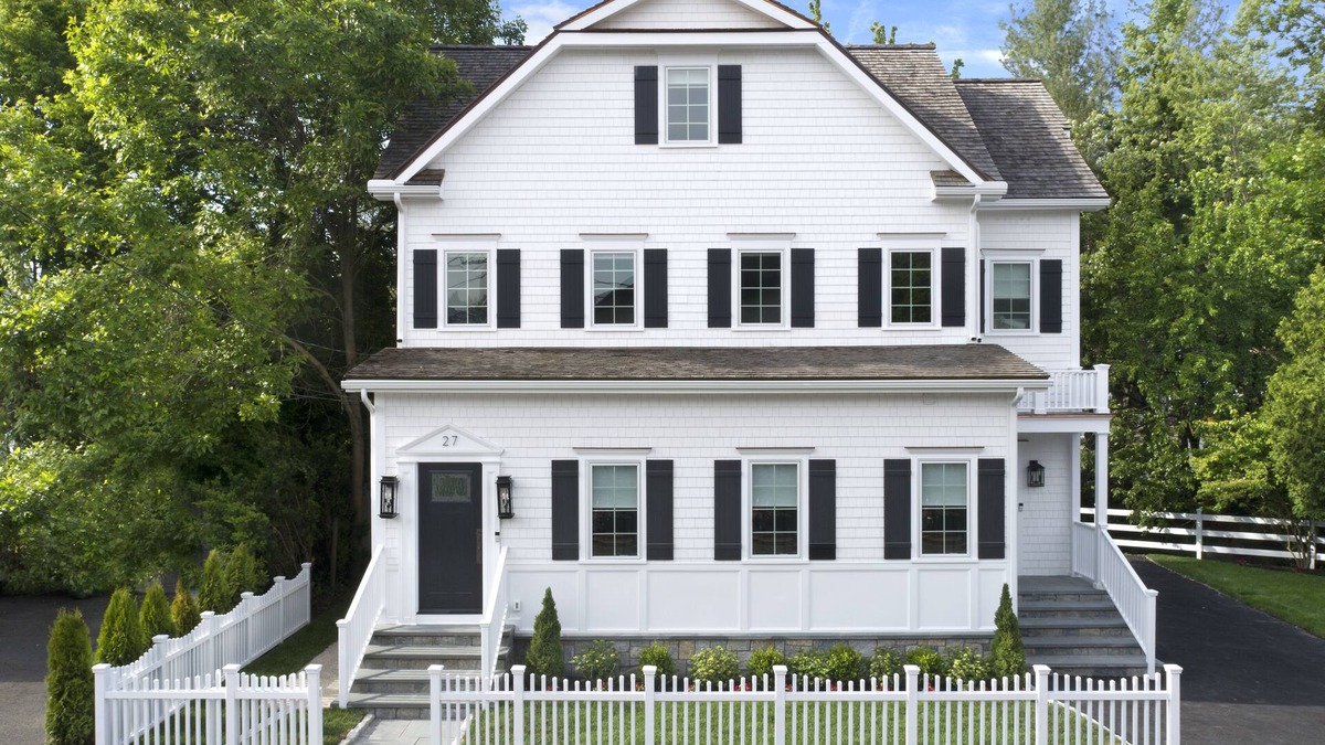 Greenwich House | Greenwich Proper Brand New Home - 5 minutes to town and train - Must See!