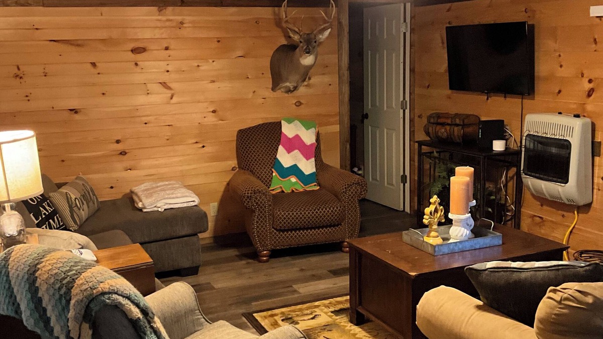 Tumbling Shoals House | Greers Ferry Lake getaway
