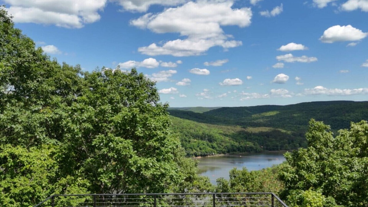 Edgemont House | Greers Ferry Lake Modern