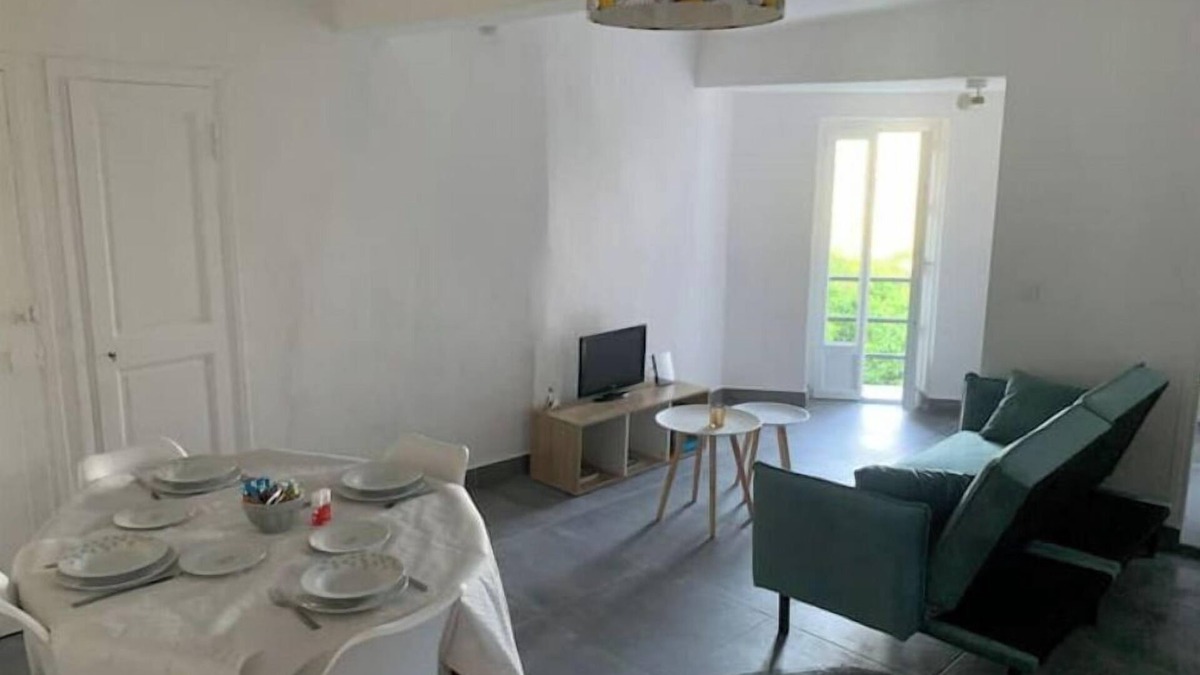 Greolieres Apartment | Greolières Village: Superb studio with view.