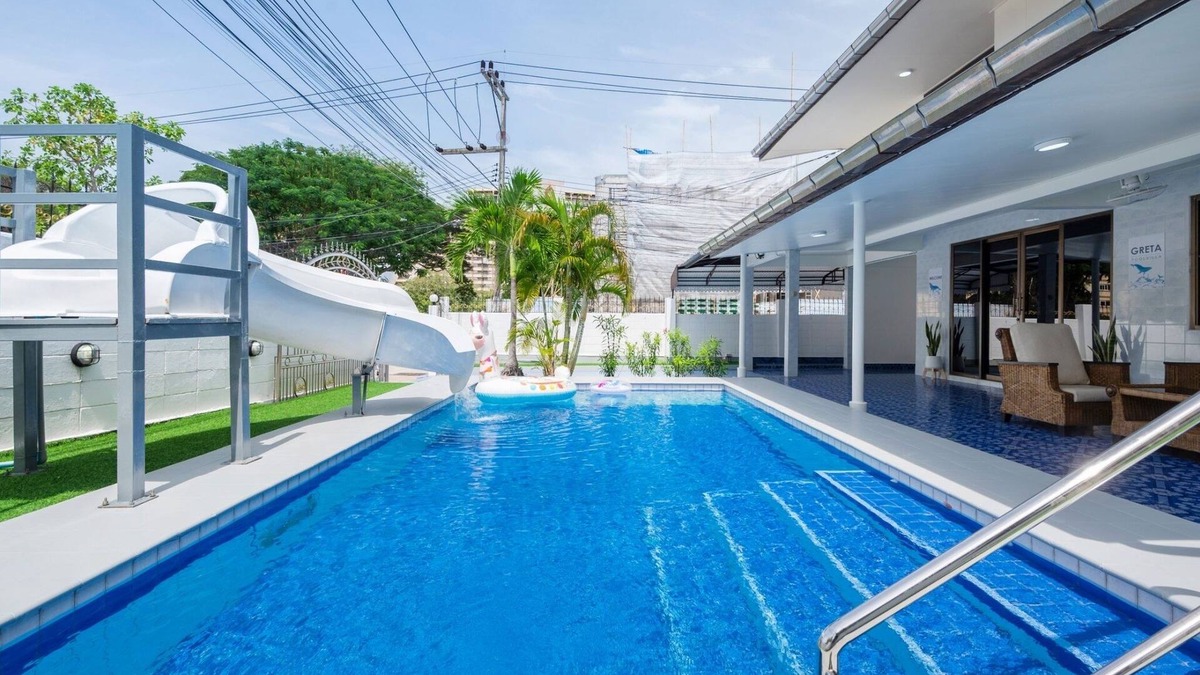 North Pattaya Villa | Greta Villa 5ห้องนอน ใกล้ชายหาด ใจกลางเมืองพัทยา เดินไปทะเลได้