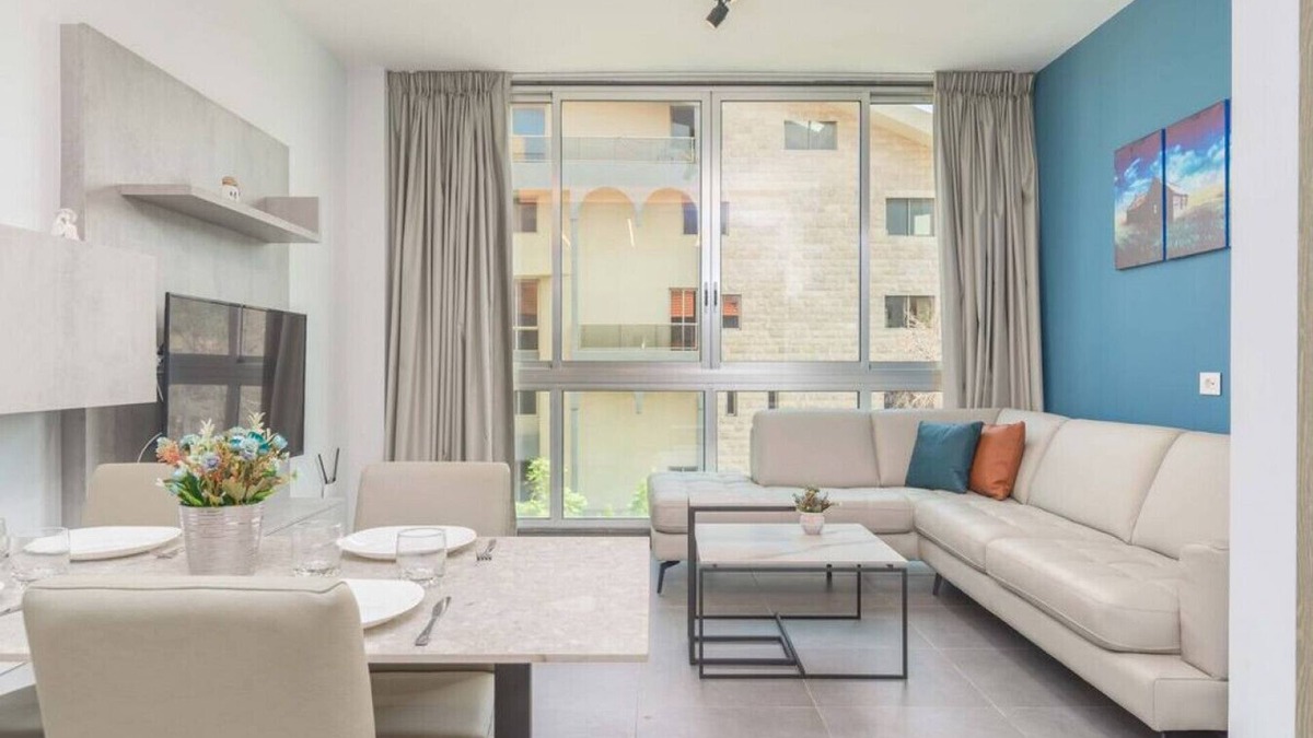 Duhur ash Shuwayr Apartment | Grey 303: Modern 2-Bedroom Apartment in Awkar