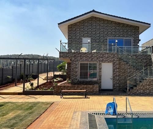 Kadadhe Villa | Grey Villa Lonavala