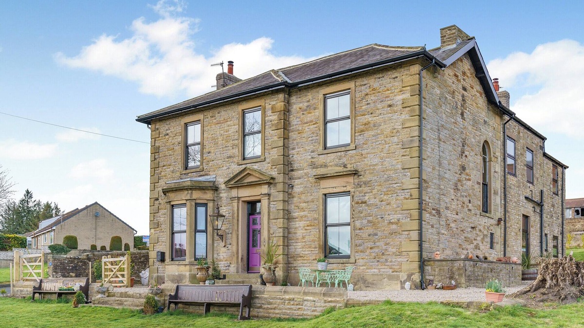 Haltwhistle Cottage | Greystonedale Mansion Holiday Retreat