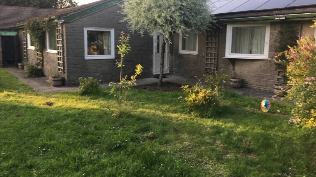 Hurdlow House | Greystones nawab twin bedrooms in Peak Park buxton