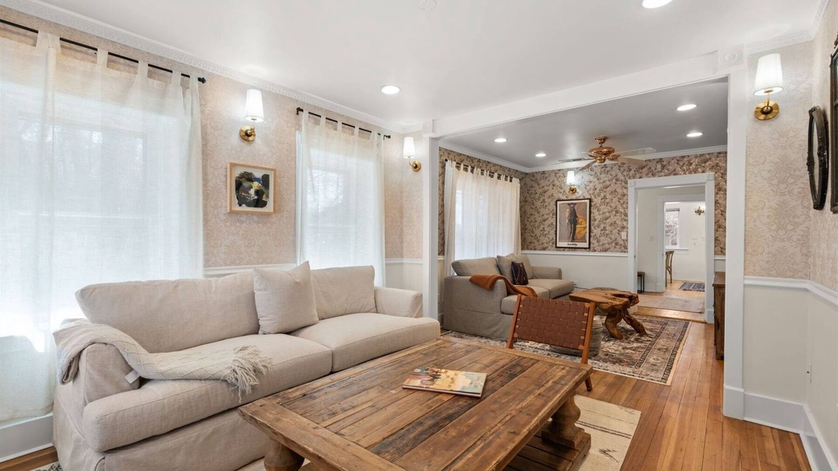 Downtown Santa Fe House | Griffin House 2 bedroom Downtown Santa Fe