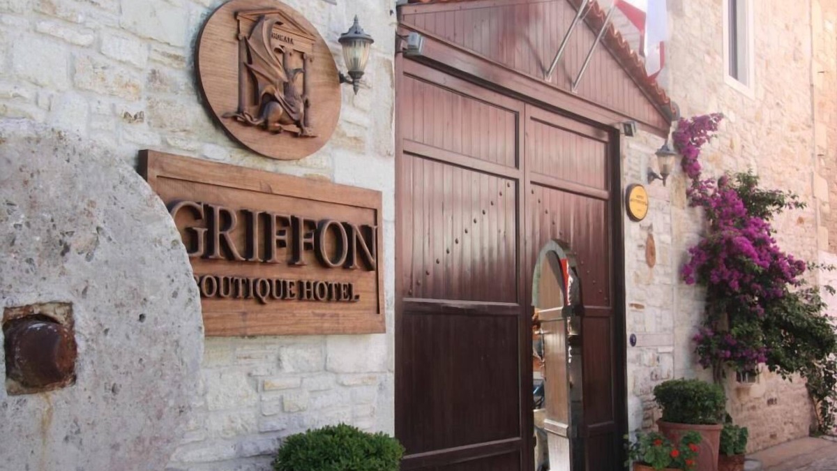 Yenifoca Hotel | Griffon Boutique Hotel - Boutique Class