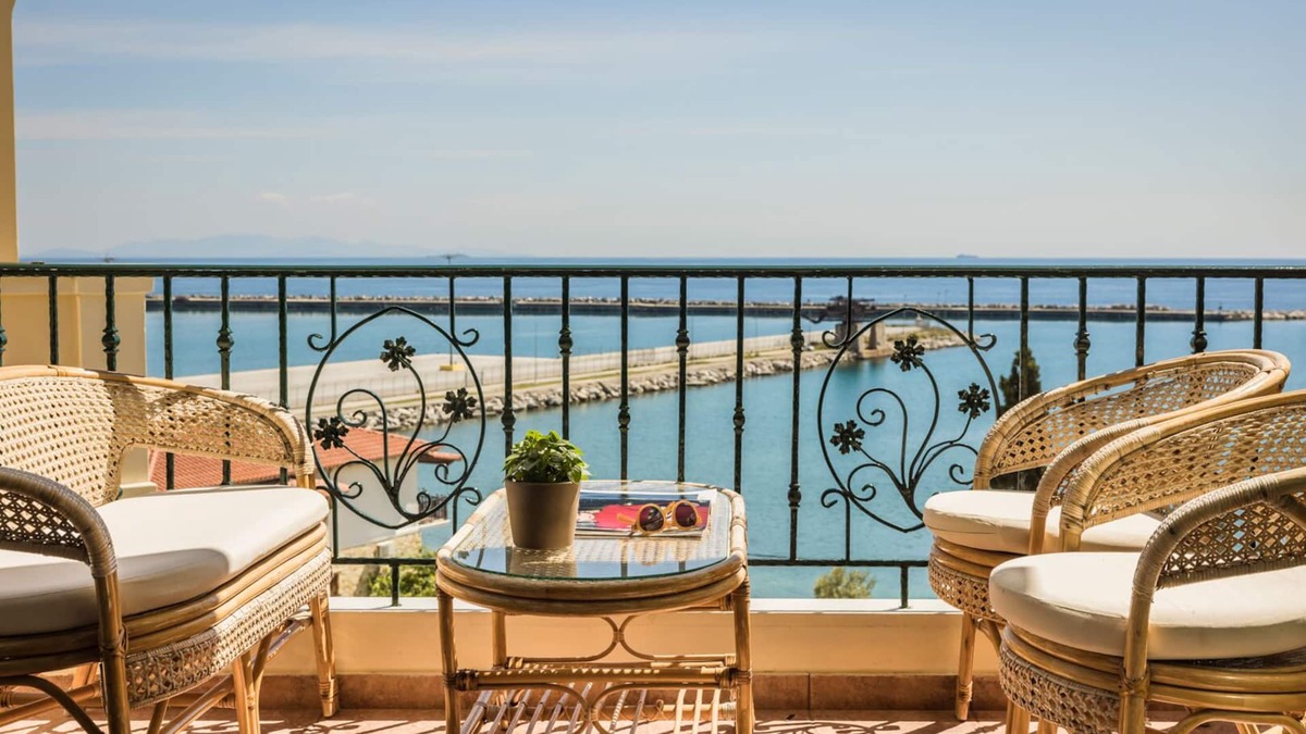 Sipiada Apartment | Griffon Kymi Hotel previously known as Valledi Village