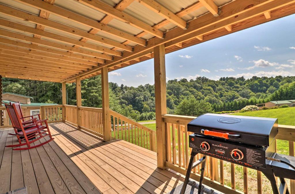 Sparta House | Grill and River Access Tiny Cabin in Sparta!