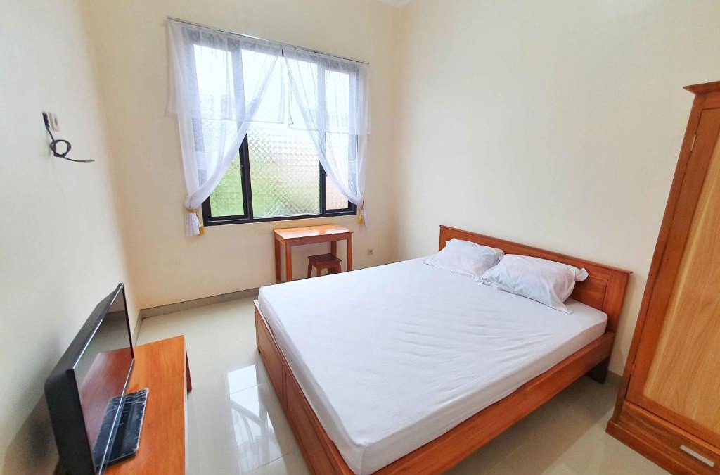 Banjarsari Hotel | Griya Shinta Syariah Solo Mitra RedDoorz