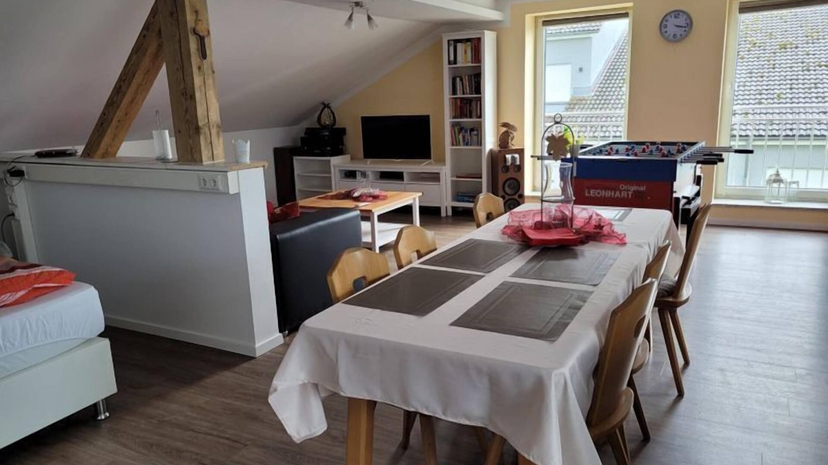 Ursensollen Apartment | Große Ferienwohnung für 5 Personen mit Großer Dachterrasse