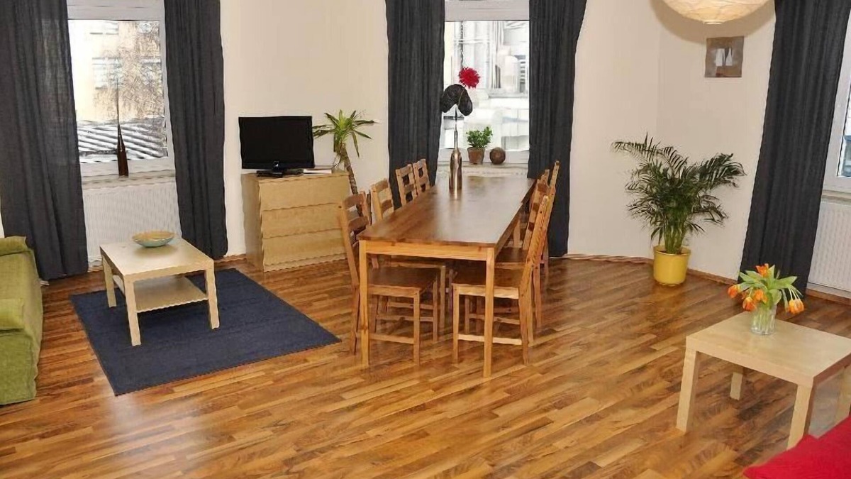 Innere Neustadt Apartment | Große Fewo Dresden Neustadt/Zentrum L9