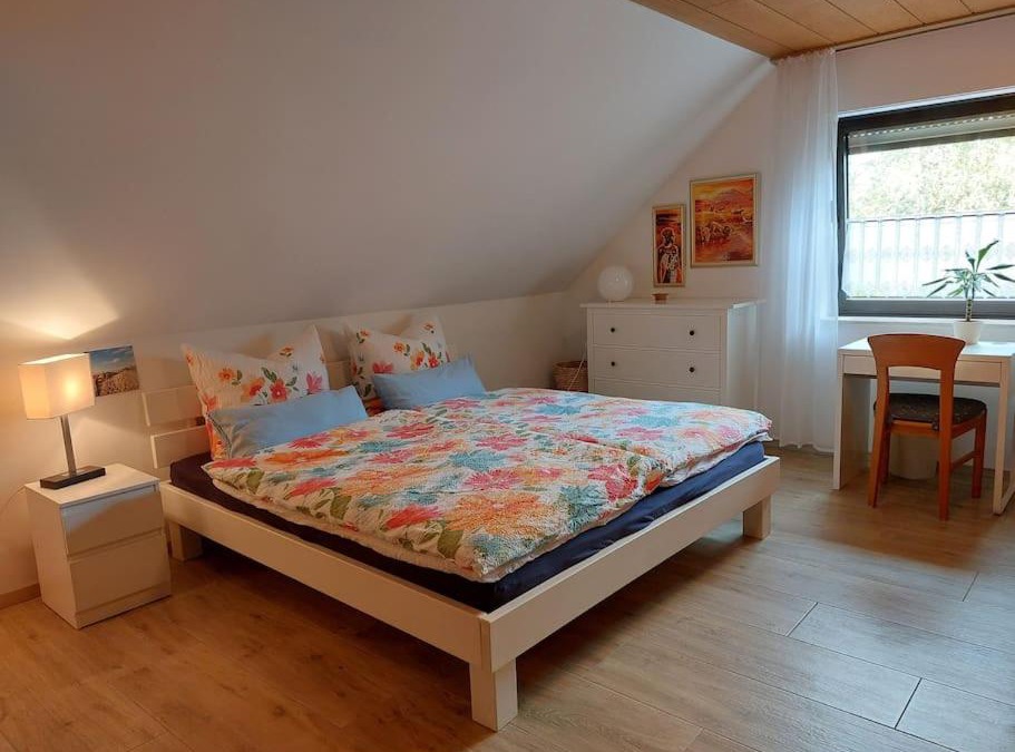 Mechernich Apartment | Große, helle Wohnung mit sonnigem Balkon