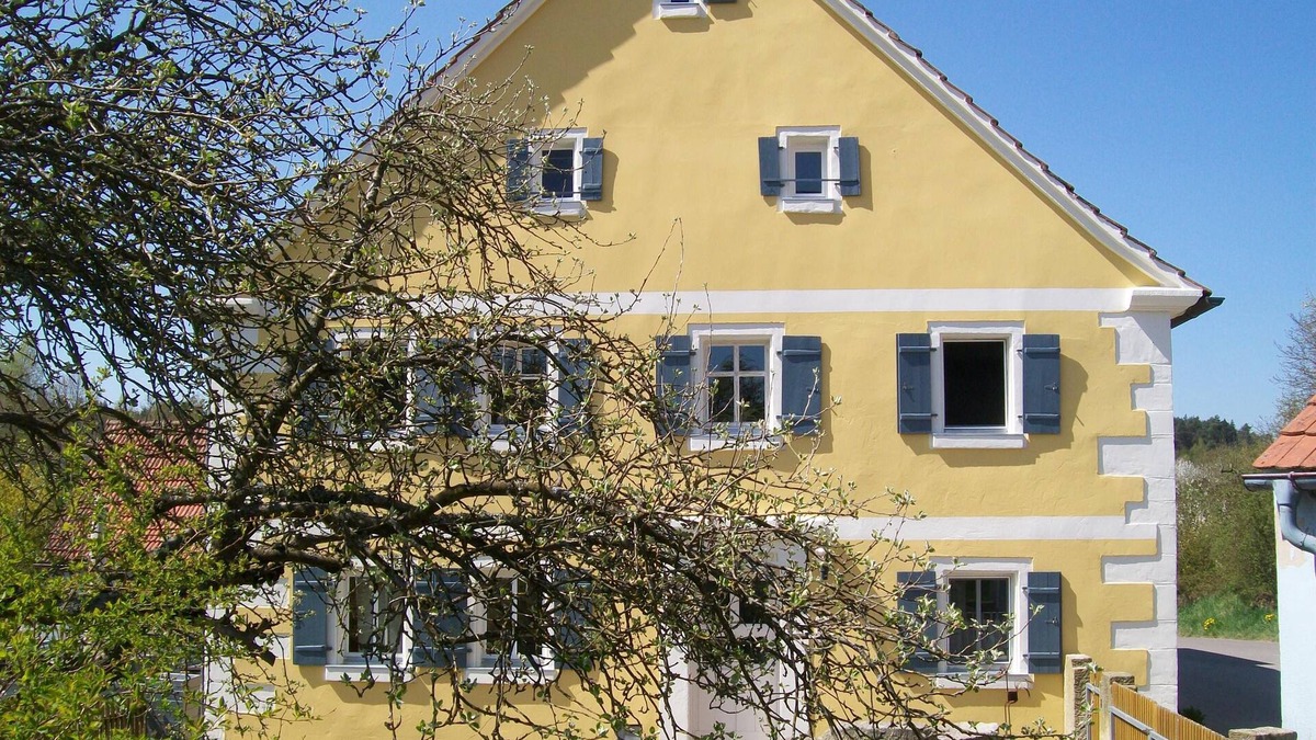 Ansbach Apartment | Großes Ferienhaus (110m2) mit Garten & Sonnenterrasse