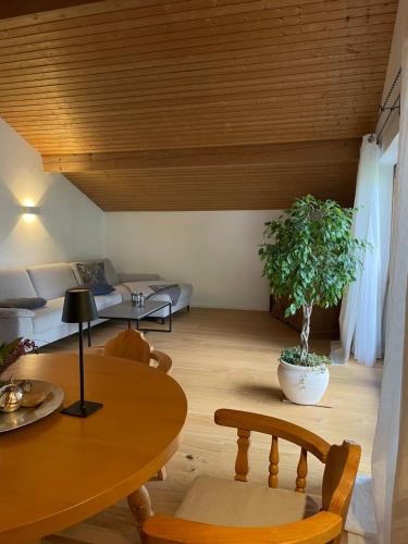 Sonnen Apartment | Großzügige Alpenwohnung im Dachgeschoss