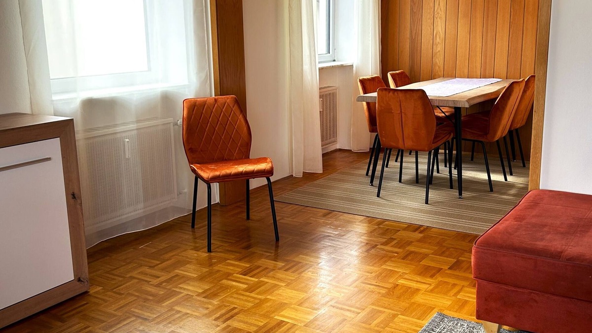 Solnhofen Apartment | Großzügige Ferienwohnung mit Blick auf Eines der Schönsten Geotope Bayerns