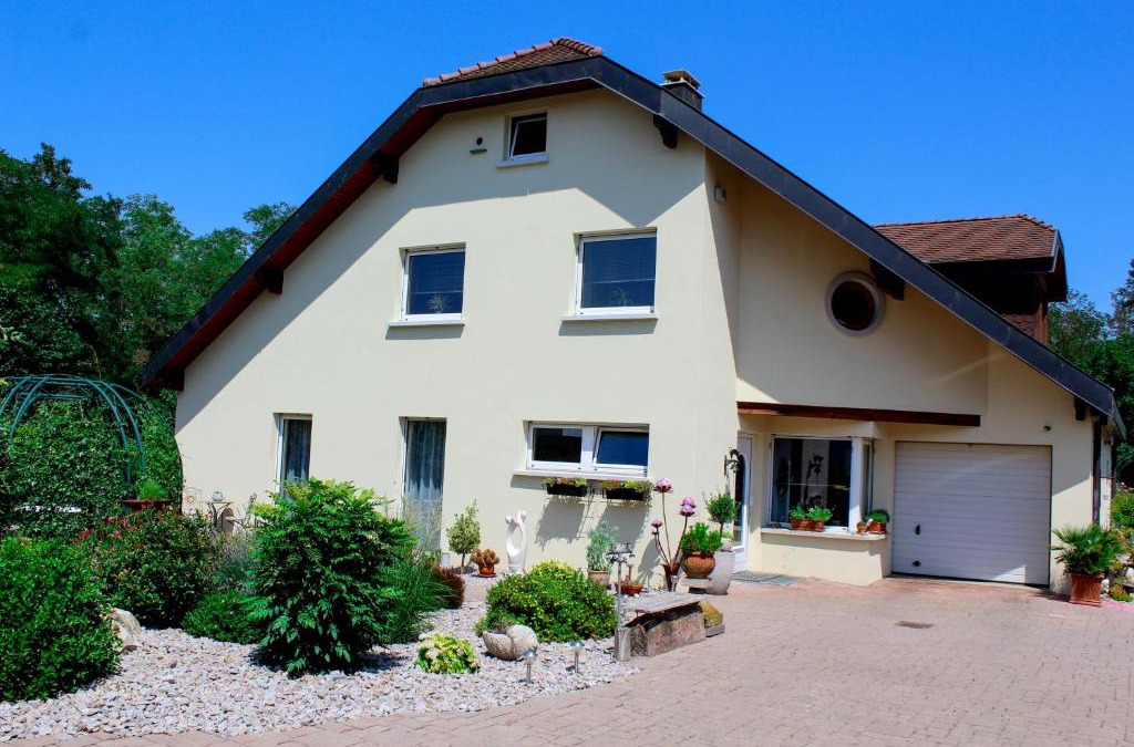 Chalampe Apartment | Großzügige helle Ferienwohnung bis 4 Personen in Chalampe, Elsass