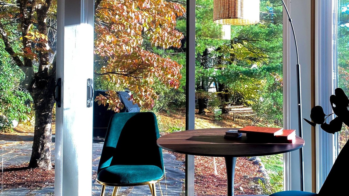 Amherst House | Groovy 1970's home in the country Totally Amazing!