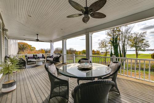 Groton House | Groton Home Less Than 1 Mi to Beach on Long Island Sound!