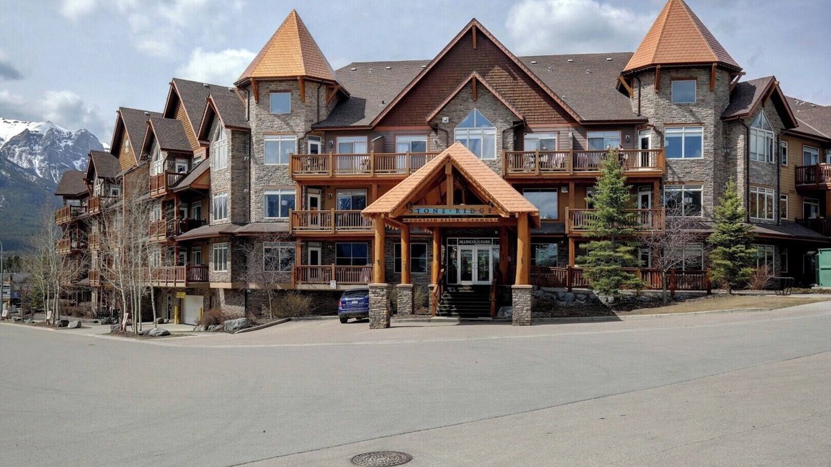 Canmore Condo | Grotto Mountain Guesthouse